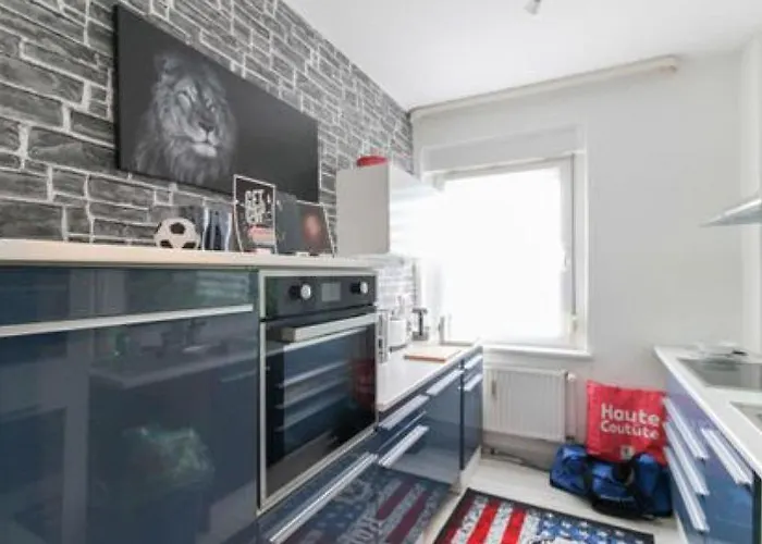 Mit Tageslichtbad In Laendlicher Lage Nahe Halle * Landsberg (Saxony-Anhalt)